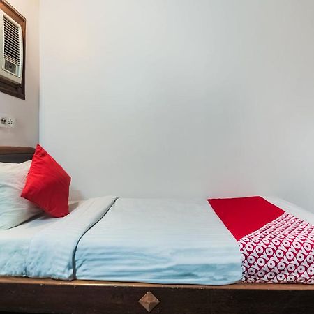 Hotel Amrit Regency Гувахати Экстерьер фото