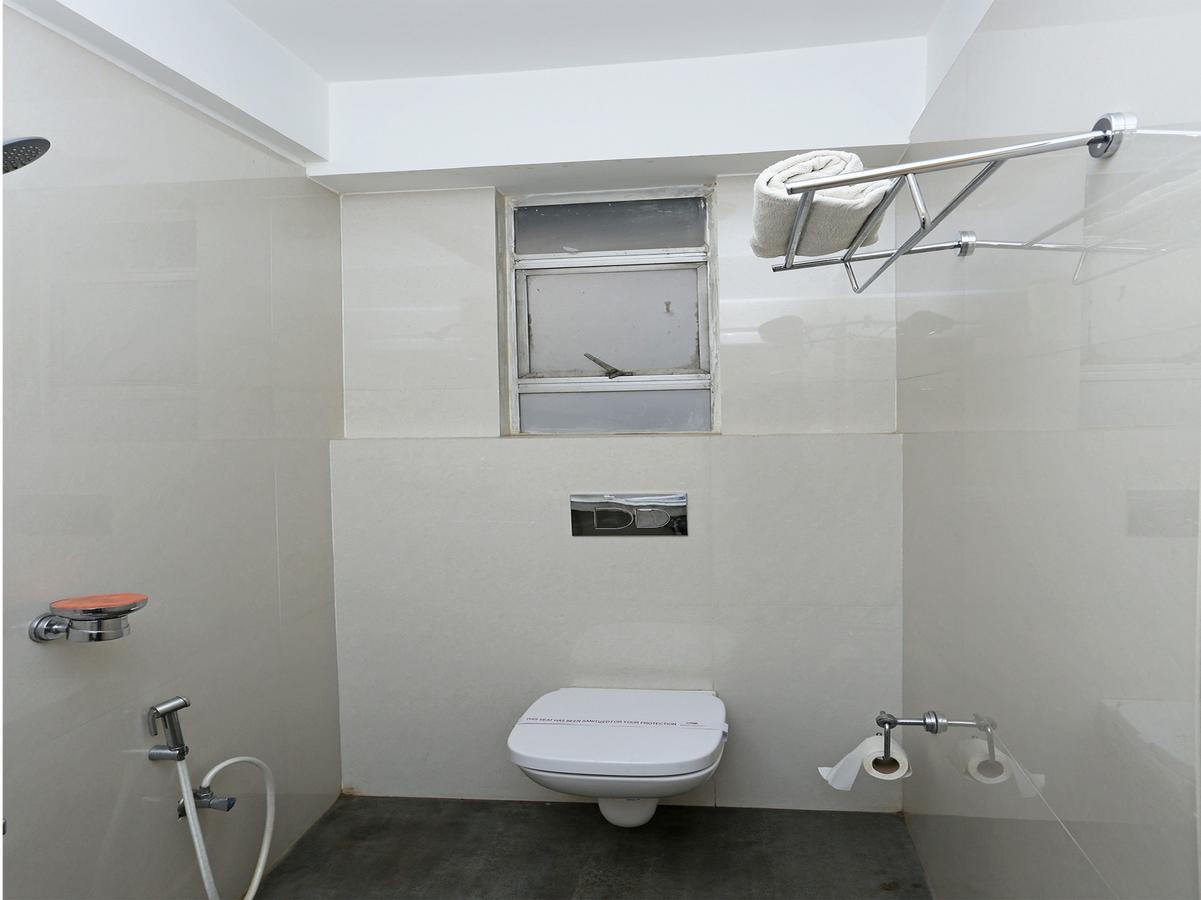 Hotel Amrit Regency Гувахати Экстерьер фото