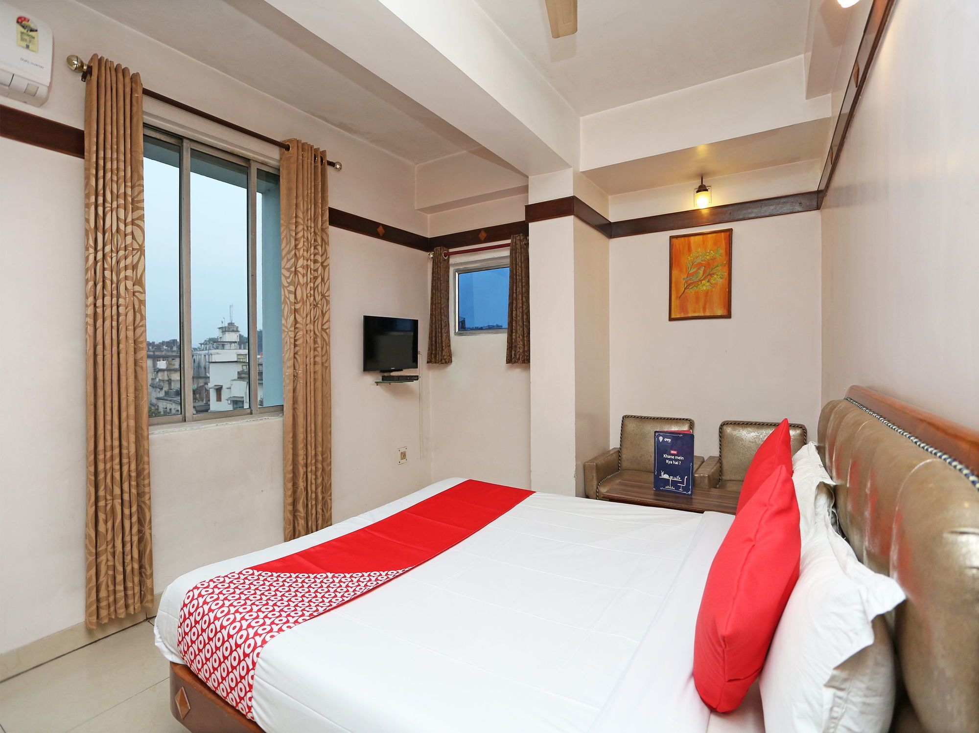 Hotel Amrit Regency Гувахати Экстерьер фото