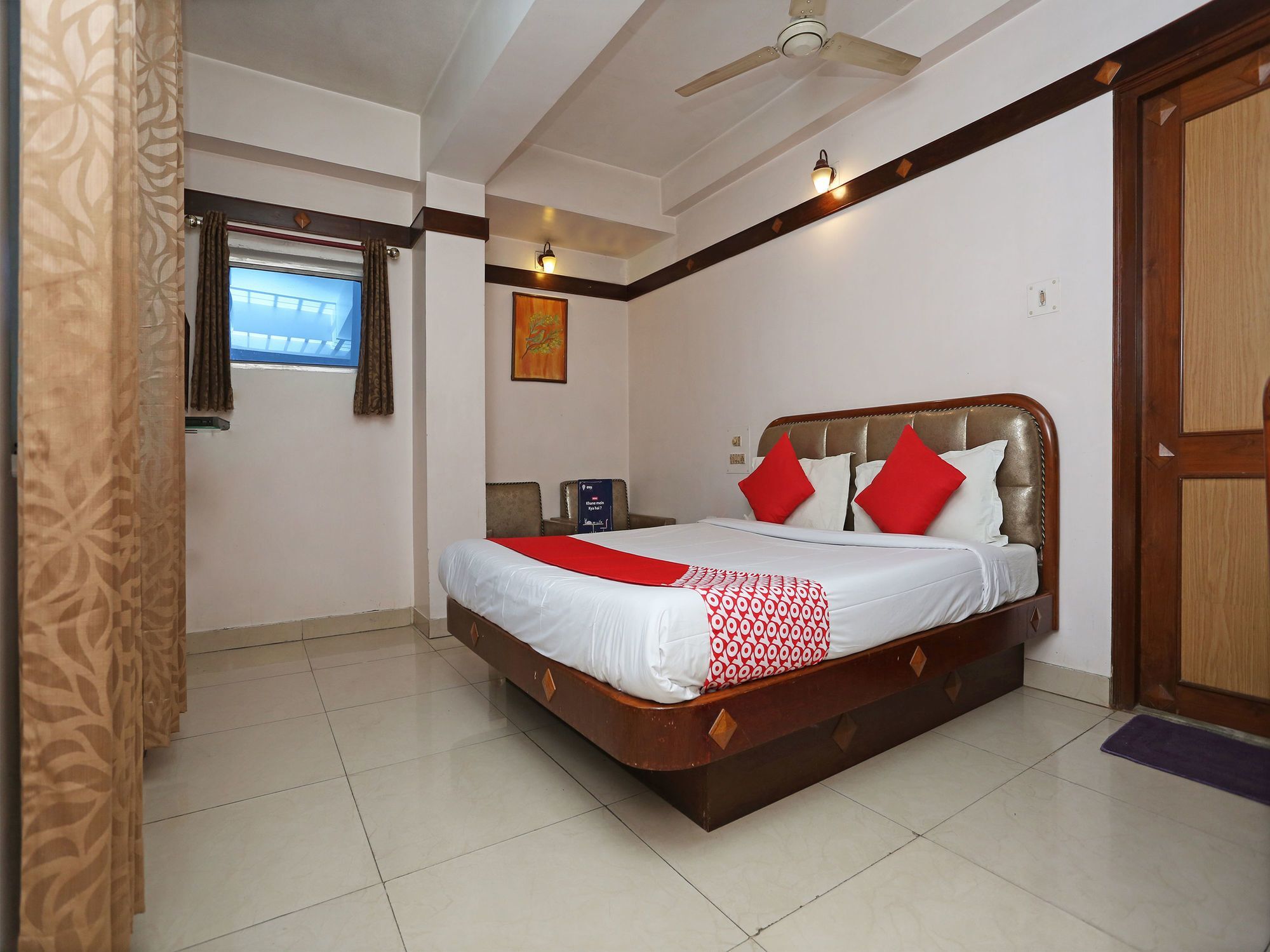 Hotel Amrit Regency Гувахати Экстерьер фото
