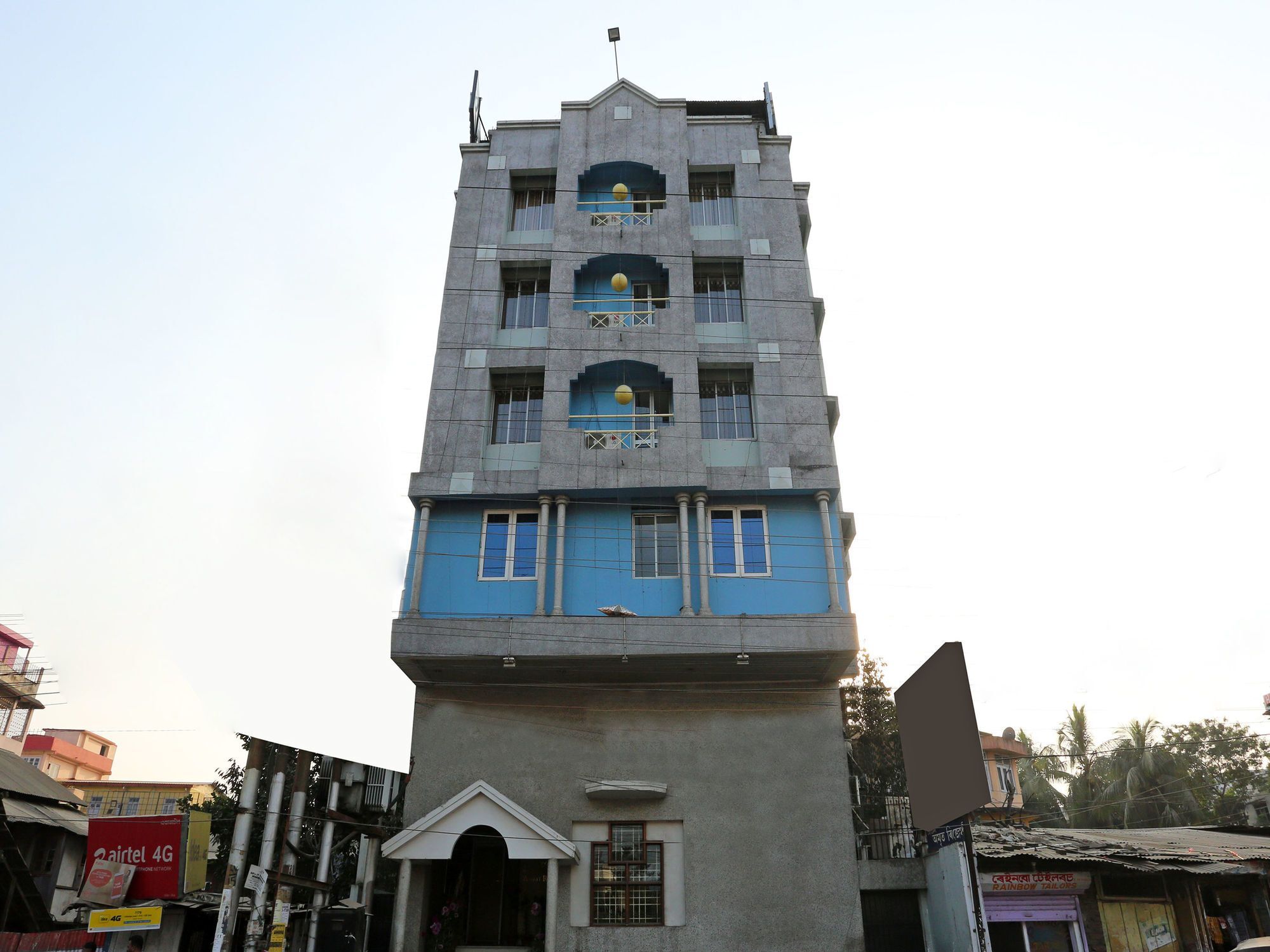 Hotel Amrit Regency Гувахати Экстерьер фото