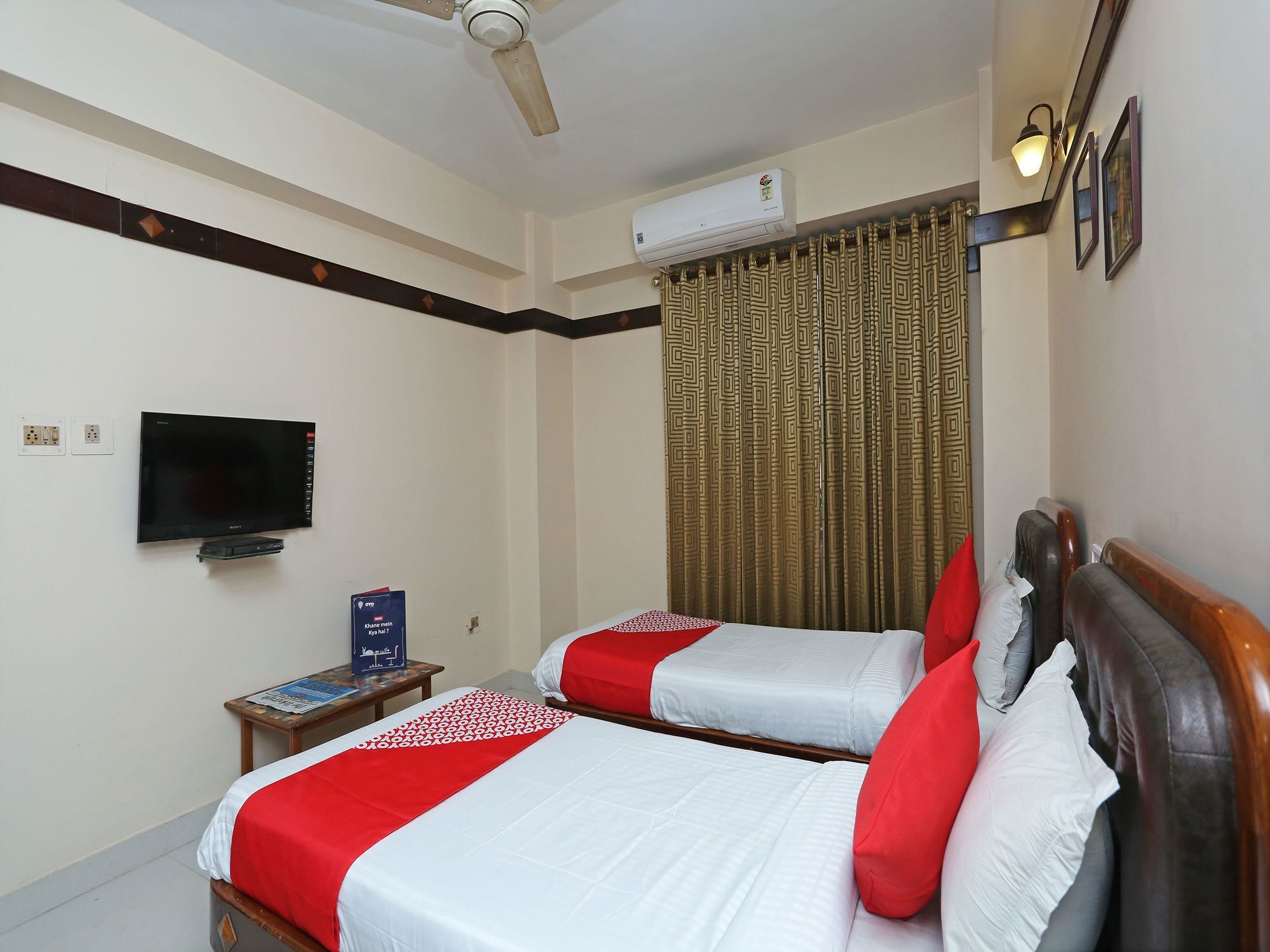 Hotel Amrit Regency Гувахати Экстерьер фото