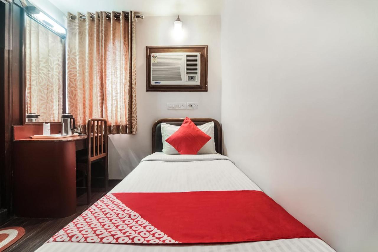 Hotel Amrit Regency Гувахати Экстерьер фото