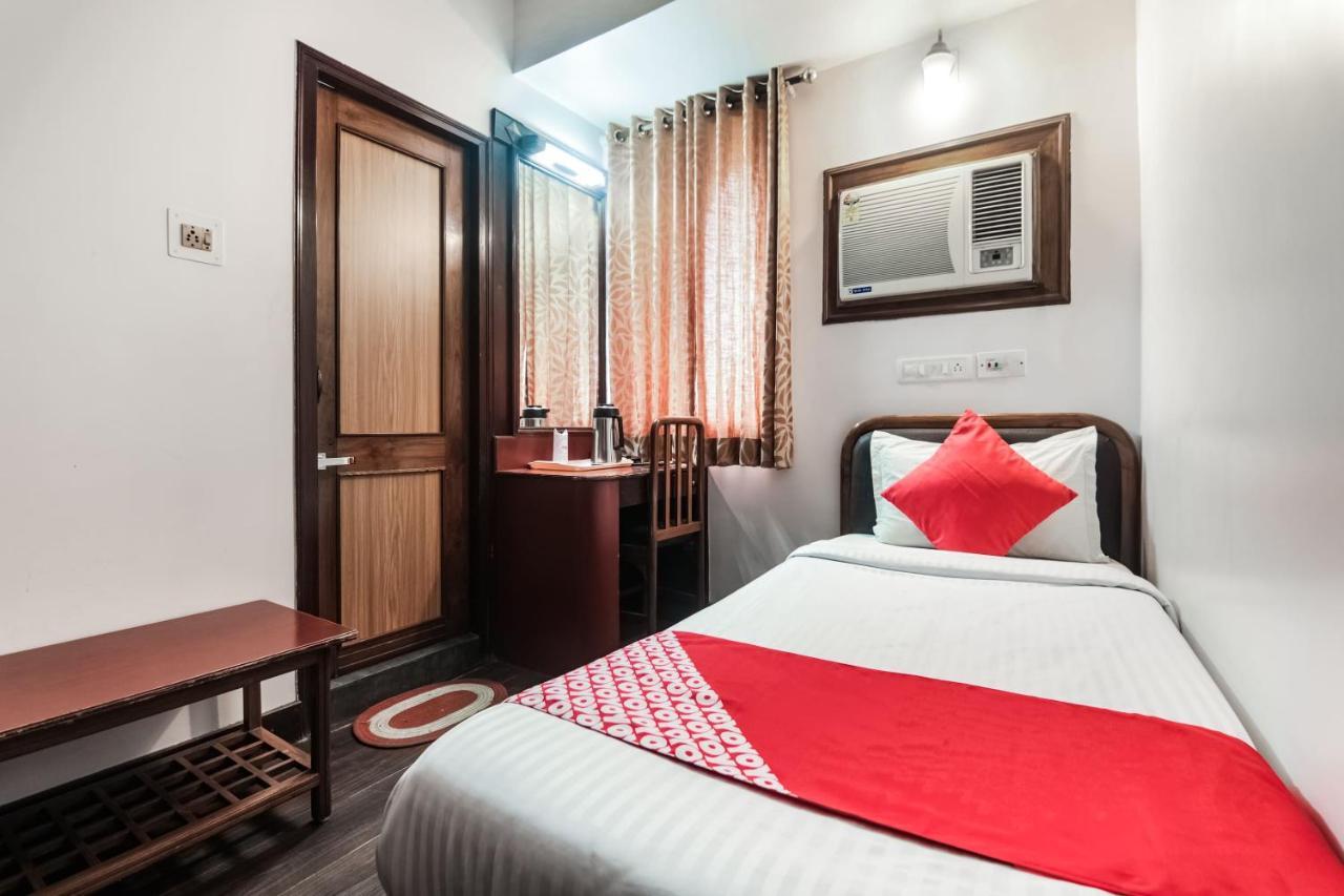 Hotel Amrit Regency Гувахати Экстерьер фото